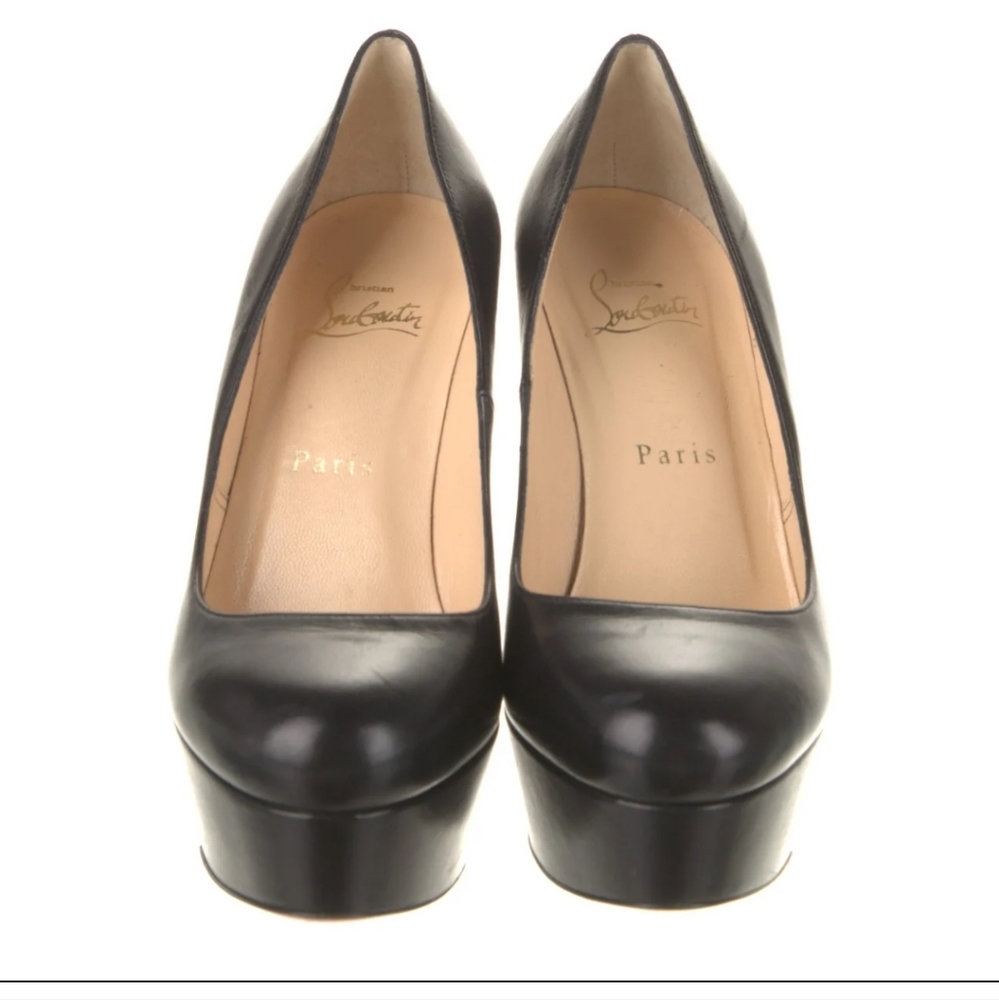 Authentic christian louboutin leather pumps